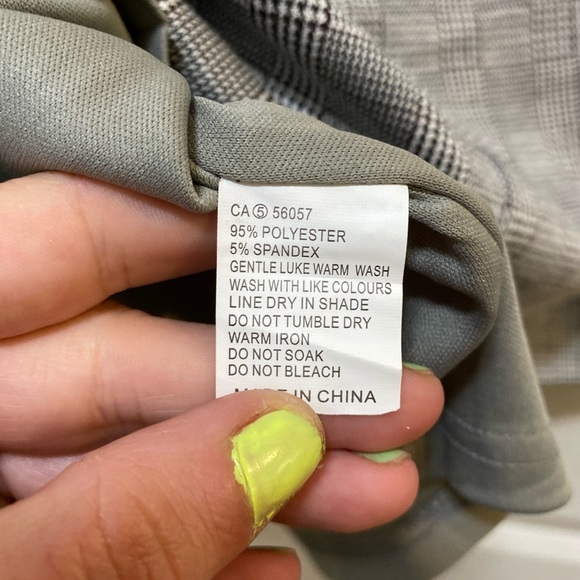 NWT LF mini wrap skirt - Picture 6 of 6